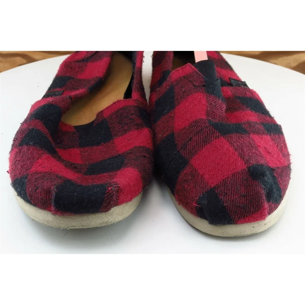 Toms Size 8.5 M Red Flat Fabric Men‎ Shoes